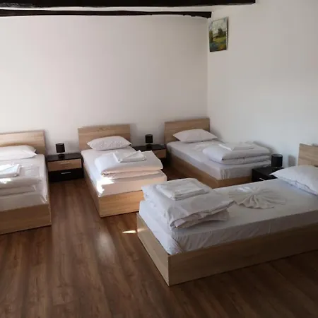 Papanovata House 3* Enina