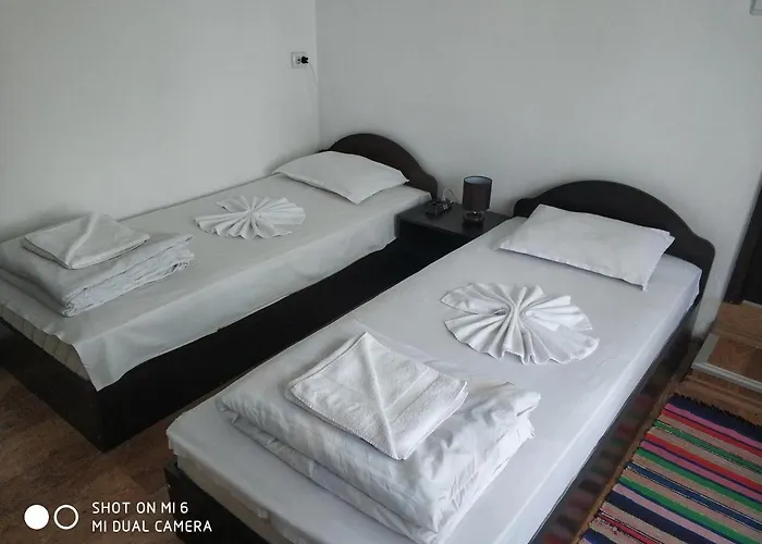 Πανσιόν Papanovata House Enina