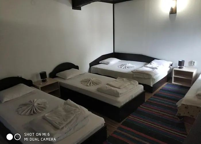 Πανσιόν Papanovata House