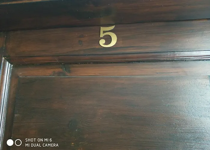 Papanovata House Enina