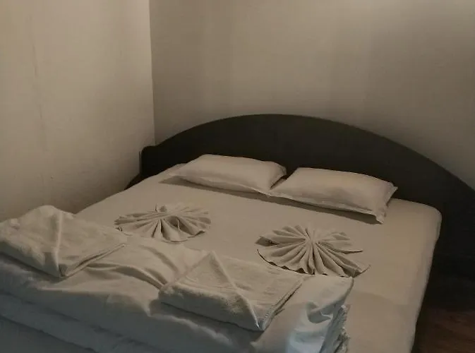 Papanovata House Πανσιόν Enina