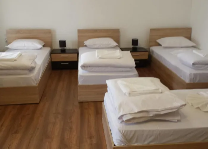 Papanovata House Πανσιόν Enina